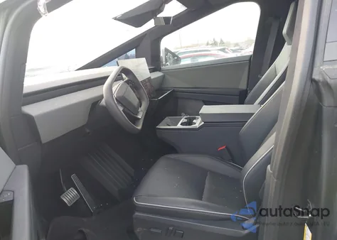 2025 Tesla Cybertruck All-Wheel Drive z USA, uszkodzony, nr VIN 7G2CEHED4SA072598
